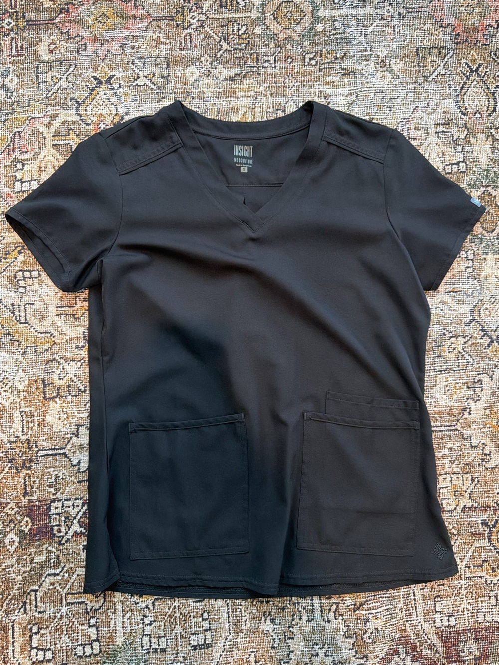 INSIGHT MedCouture women’s scrub top
